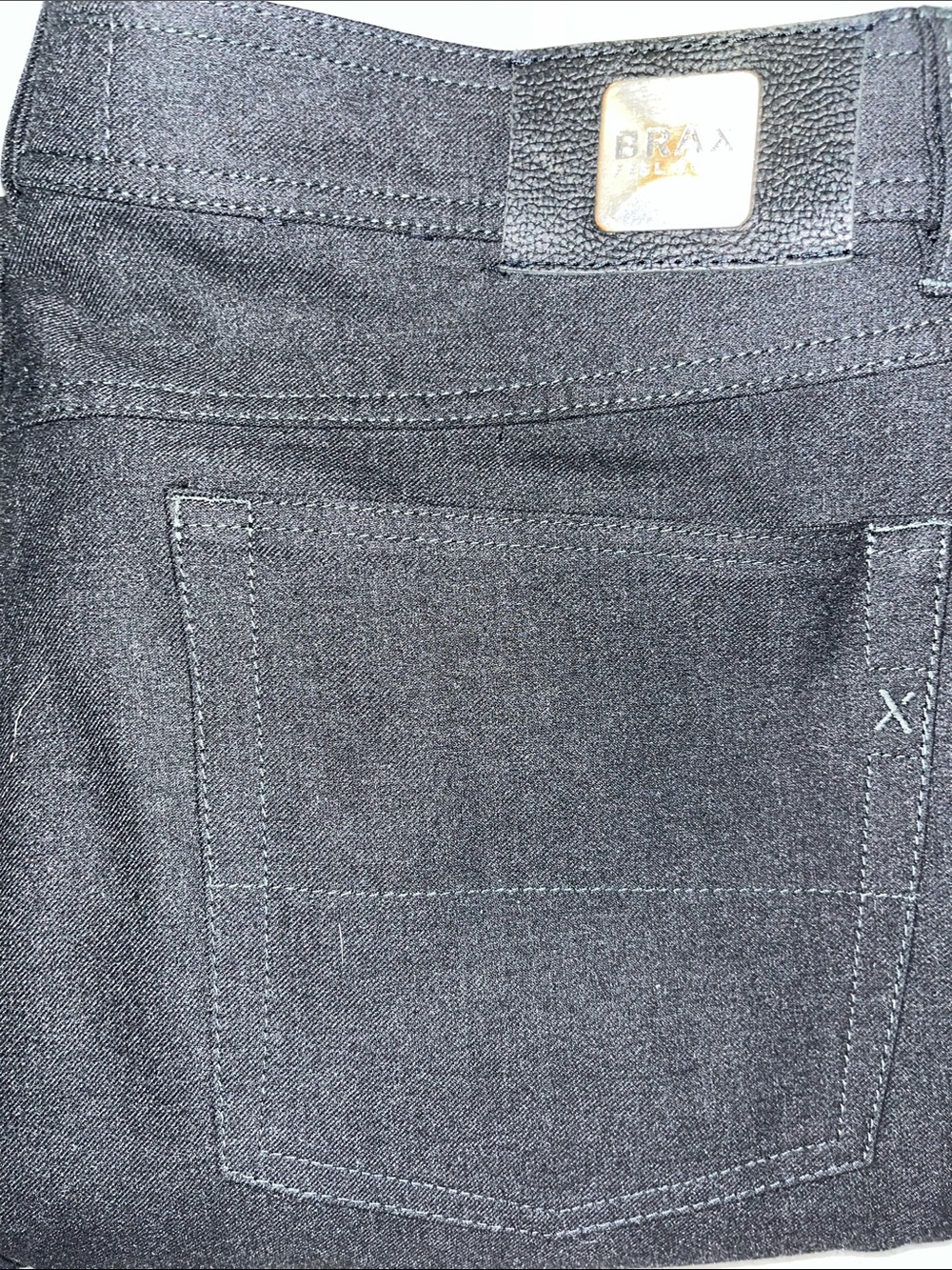 Brax Blue Lab Men's Straight Jeans in Black. Excellent used condition.